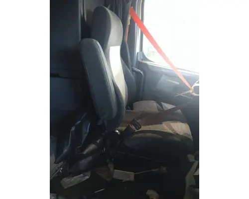 FREIGHTLINER CASCADIA 126 SEAT, FRONT