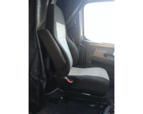 FREIGHTLINER CASCADIA 126 SEAT, FRONT