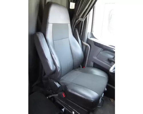 FREIGHTLINER CASCADIA 126 SEAT, FRONT