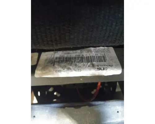 FREIGHTLINER CASCADIA 126 SEAT, FRONT