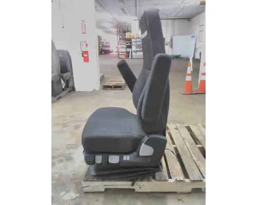 FREIGHTLINER CASCADIA 126 SEAT, FRONT