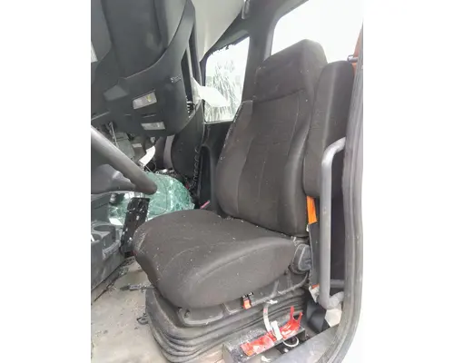 FREIGHTLINER CASCADIA 126 SEAT, FRONT