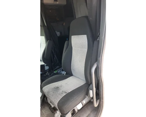FREIGHTLINER CASCADIA 126 SEAT, FRONT