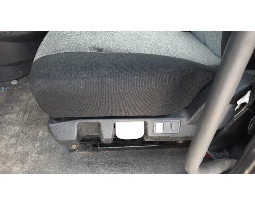 FREIGHTLINER CASCADIA 126 SEAT, FRONT