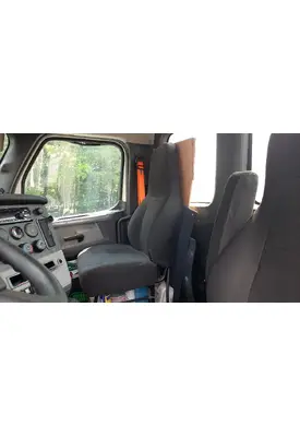 FREIGHTLINER CASCADIA 126 SEAT, FRONT