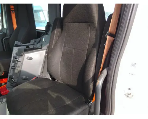FREIGHTLINER CASCADIA 126 SEAT, FRONT