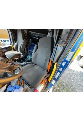 FREIGHTLINER CASCADIA 126 SEAT, FRONT