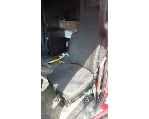 FREIGHTLINER CASCADIA 126 SEAT, FRONT