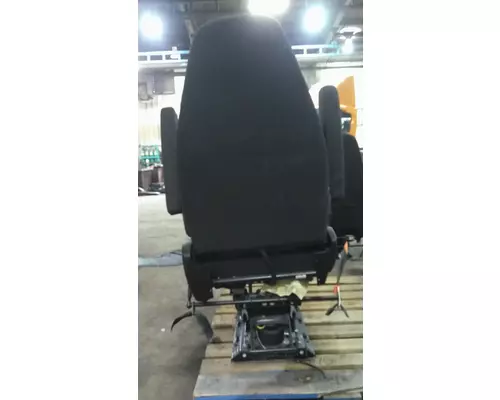 FREIGHTLINER CASCADIA 126 SEAT, FRONT