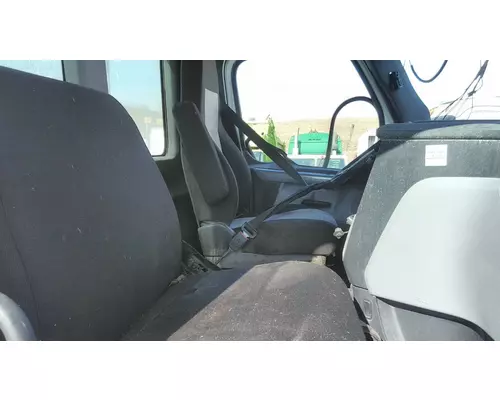 FREIGHTLINER CASCADIA 126 SEAT, FRONT