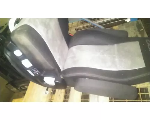 FREIGHTLINER CASCADIA 126 SEAT, FRONT