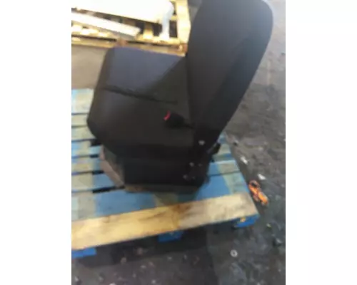 FREIGHTLINER CASCADIA 126 SEAT, FRONT