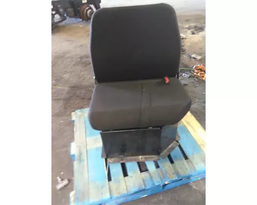 FREIGHTLINER CASCADIA 126 SEAT, FRONT