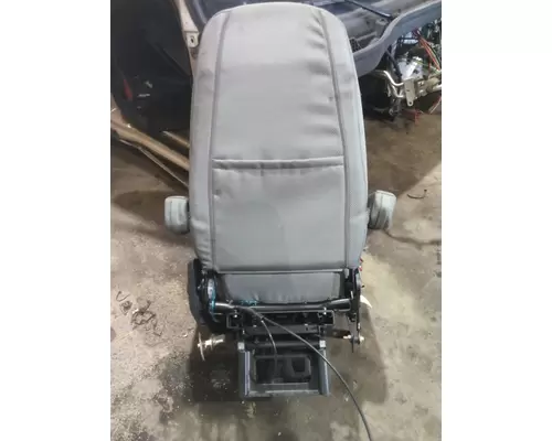 FREIGHTLINER CASCADIA 126 SEAT, FRONT