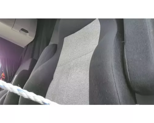 FREIGHTLINER CASCADIA 126 SEAT, FRONT