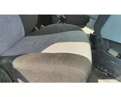 FREIGHTLINER CASCADIA 126 SEAT, FRONT