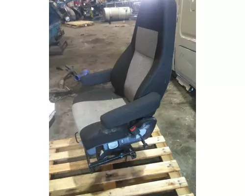 FREIGHTLINER CASCADIA 126 SEAT, FRONT