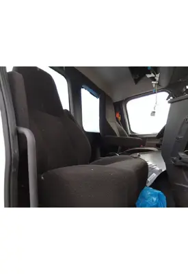 FREIGHTLINER CASCADIA 126 SEAT, FRONT