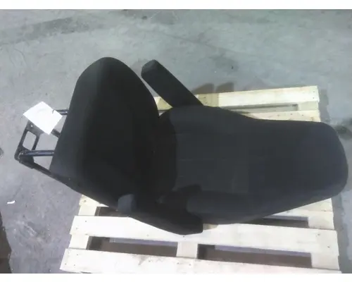 FREIGHTLINER CASCADIA 126 SEAT, FRONT