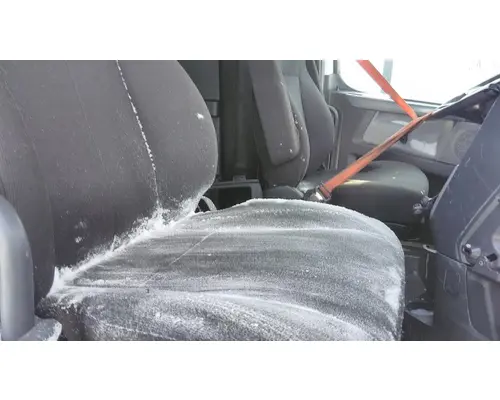 FREIGHTLINER CASCADIA 126 SEAT, FRONT