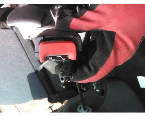 FREIGHTLINER CASCADIA 126 SEAT, FRONT