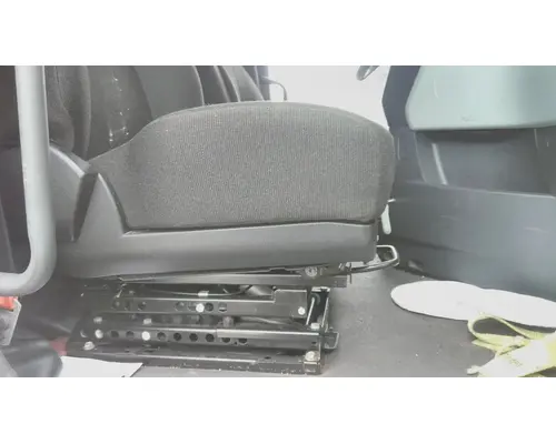 FREIGHTLINER CASCADIA 126 SEAT, FRONT