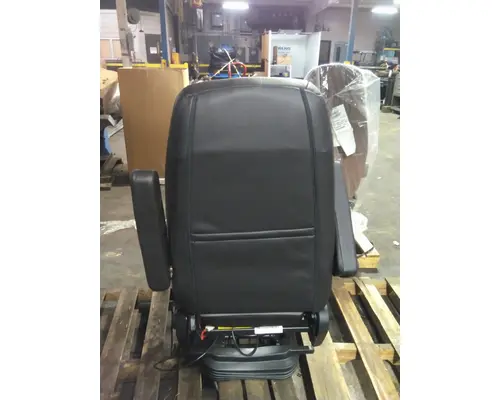 FREIGHTLINER CASCADIA 126 SEAT, FRONT