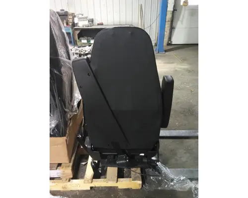 FREIGHTLINER CASCADIA 126 SEAT, FRONT