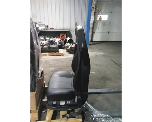 FREIGHTLINER CASCADIA 126 SEAT, FRONT
