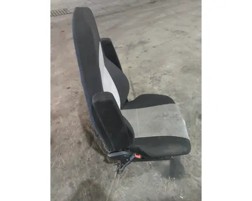 FREIGHTLINER CASCADIA 126 SEAT, FRONT