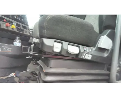 FREIGHTLINER CASCADIA 126 SEAT, FRONT