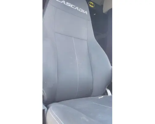 FREIGHTLINER CASCADIA 126 SEAT, FRONT