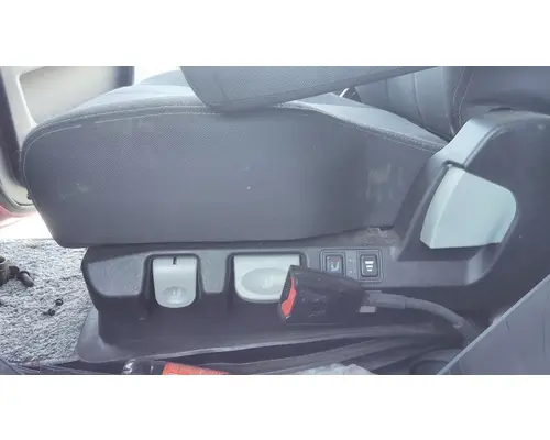 FREIGHTLINER CASCADIA 126 SEAT, FRONT