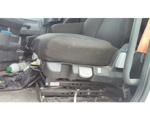 FREIGHTLINER CASCADIA 126 SEAT, FRONT