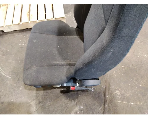 FREIGHTLINER CASCADIA 126 SEAT, FRONT