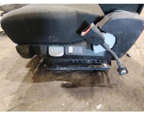 FREIGHTLINER CASCADIA 126 SEAT, FRONT