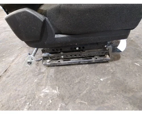 FREIGHTLINER CASCADIA 126 SEAT, FRONT