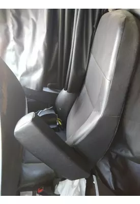 FREIGHTLINER CASCADIA 126 SEAT, FRONT