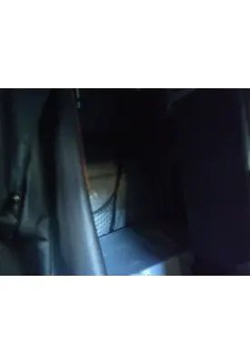 FREIGHTLINER CASCADIA 126 SLEEPER BUNK