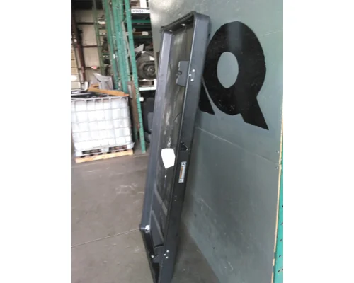 FREIGHTLINER CASCADIA 126 SLEEPER BUNK