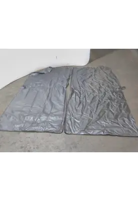 FREIGHTLINER CASCADIA 126 SLEEPER CURTAIN