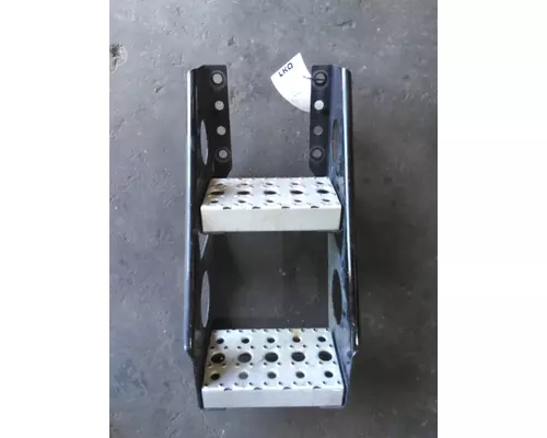 FREIGHTLINER CASCADIA 126 STEP, FRAME