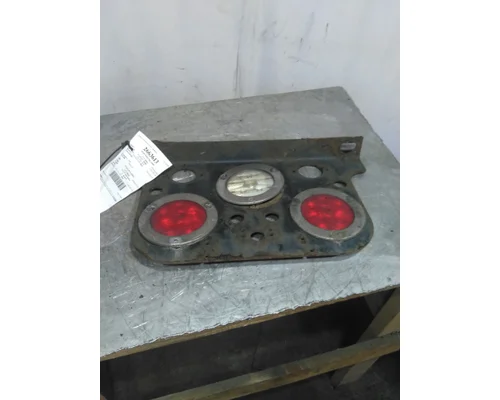 FREIGHTLINER CASCADIA 126 STOP TURN TAIL LAMP