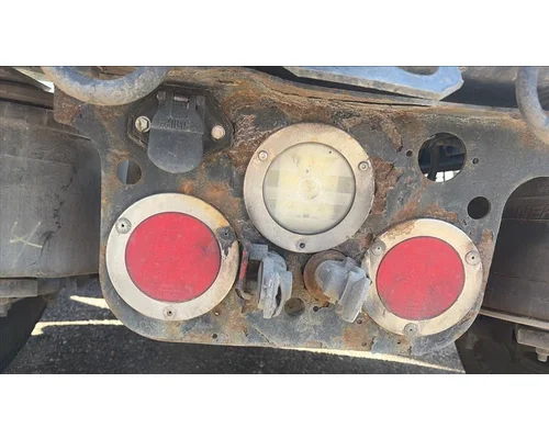 FREIGHTLINER CASCADIA 126 STOP TURN TAIL LAMP