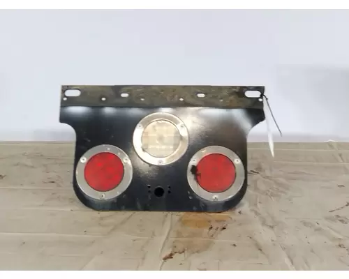 FREIGHTLINER CASCADIA 126 STOP TURN TAIL LAMP