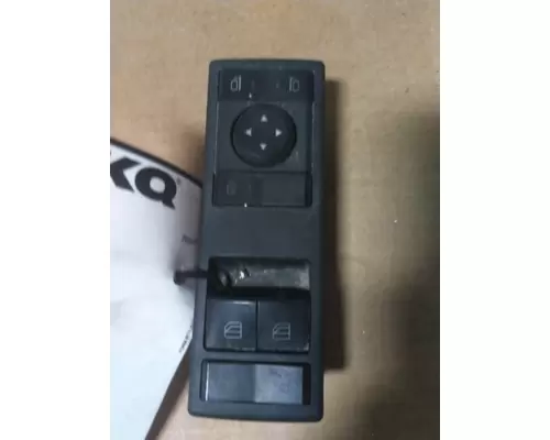 FREIGHTLINER CASCADIA 126 SWITCH, DOOR ELECTRICAL