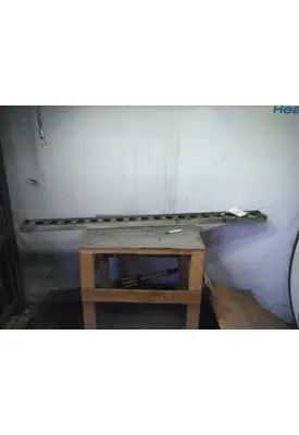 FREIGHTLINER CASCADIA 126 TANK STEP