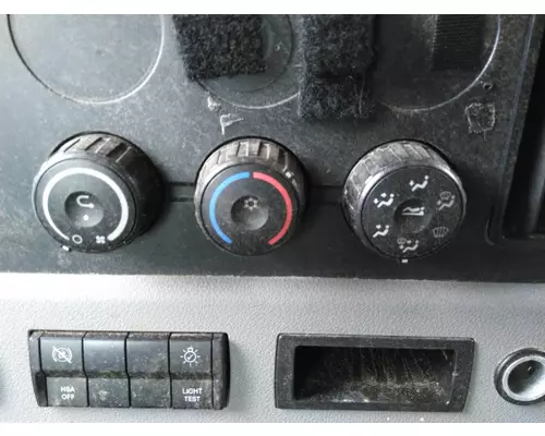 FREIGHTLINER CASCADIA 126 TEMPERATURE CONTROL