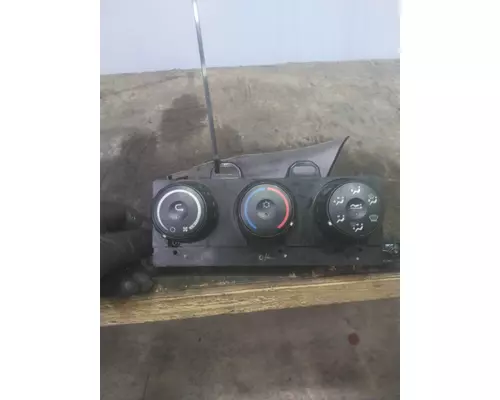 FREIGHTLINER CASCADIA 126 TEMPERATURE CONTROL