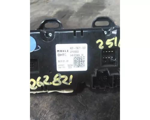 FREIGHTLINER CASCADIA 126 TEMPERATURE CONTROL